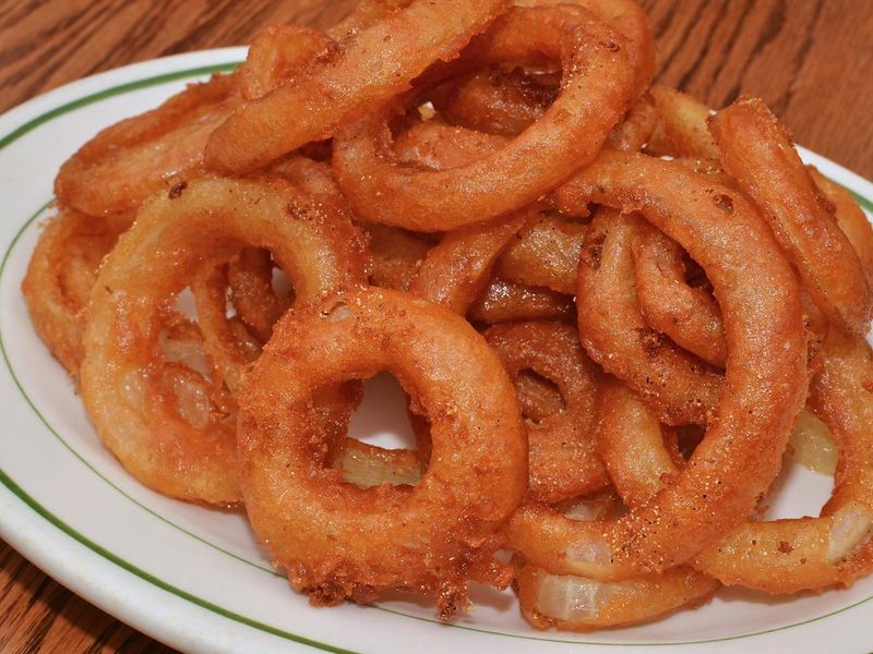 Onion rings — especialidade da Hamburgueria Brasa Burger
