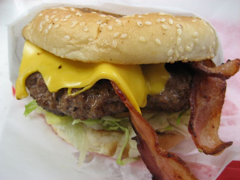 Brasa Bacon — especialidade da Hamburgueria Brasa Burger
